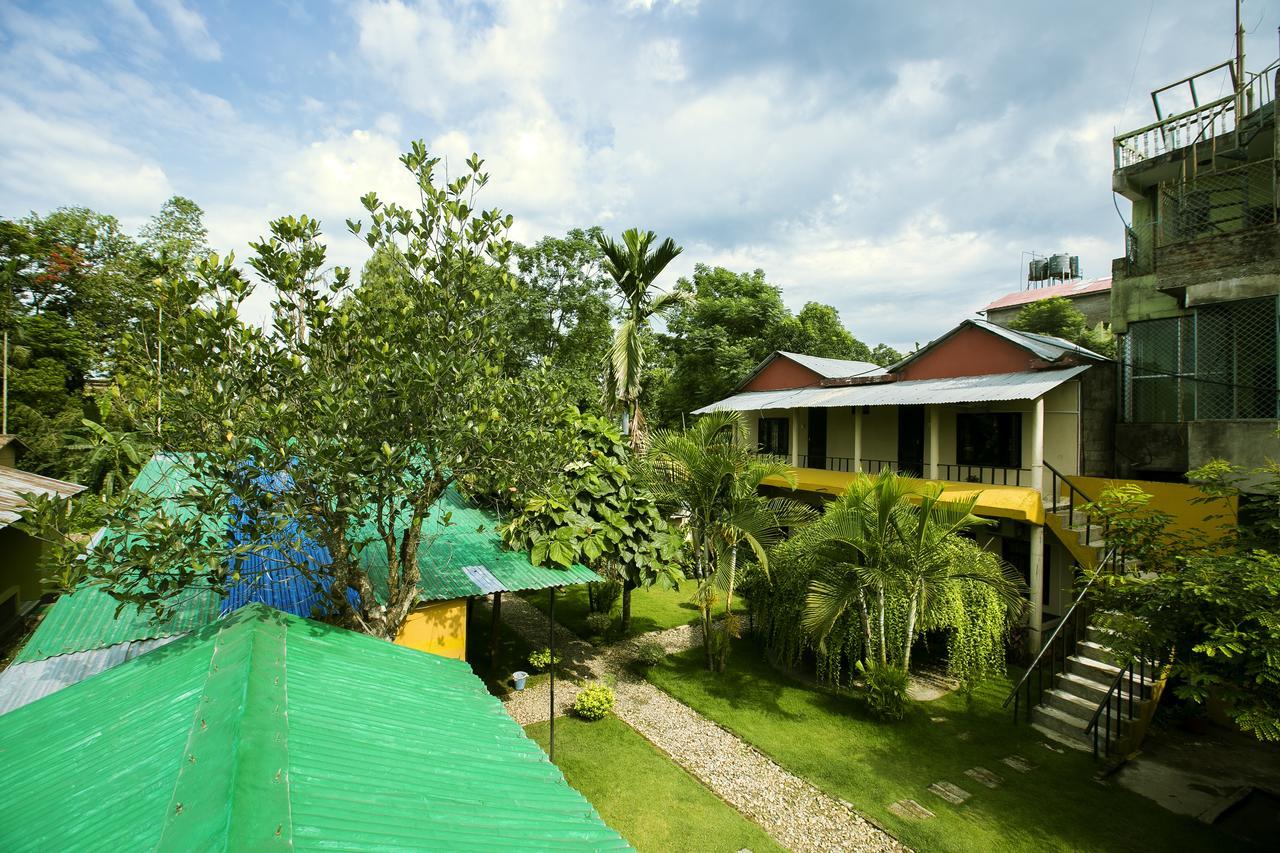 Sauraha Nana Hotel Eksteriør billede