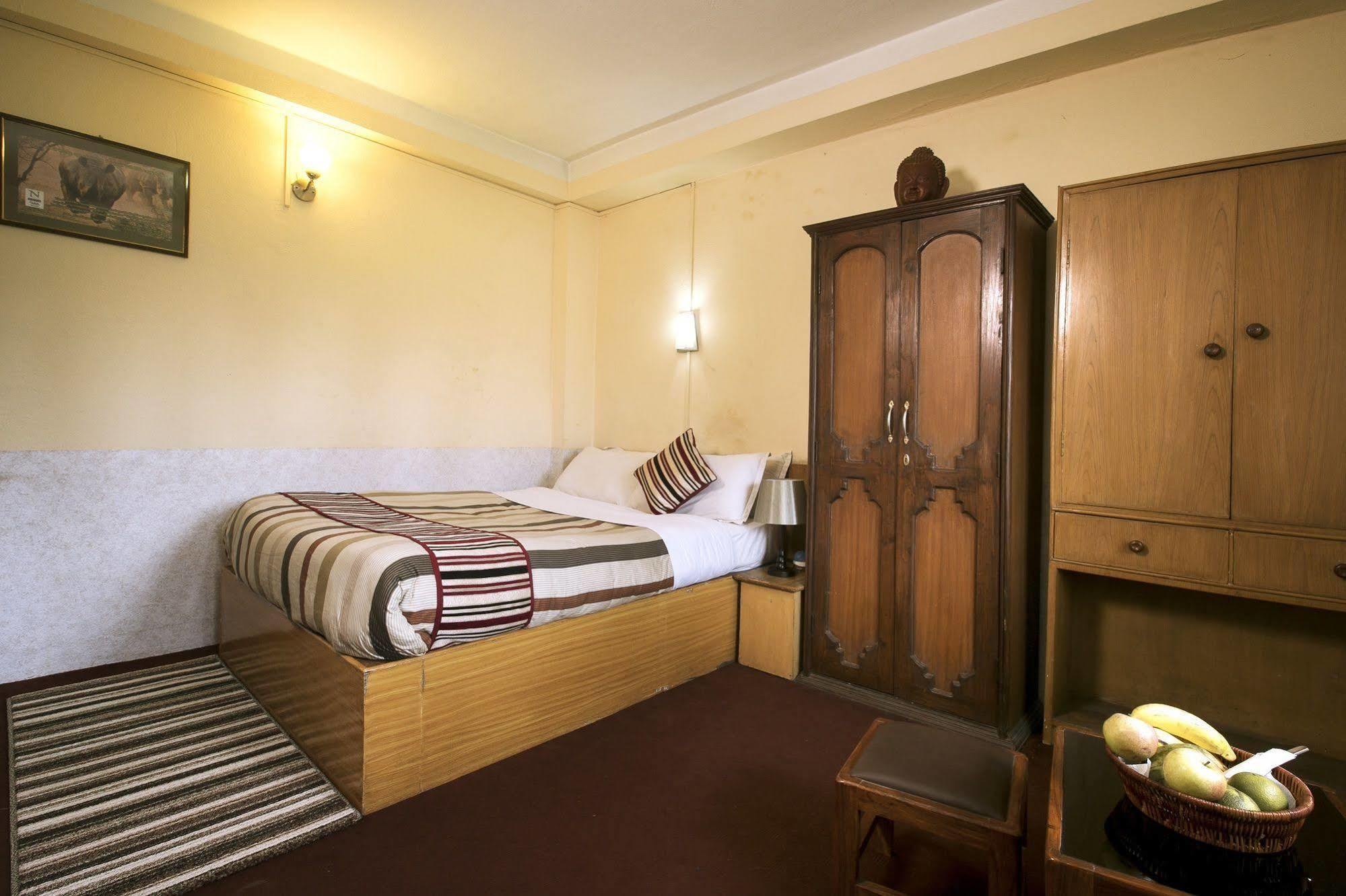 Sauraha Nana Hotel Eksteriør billede